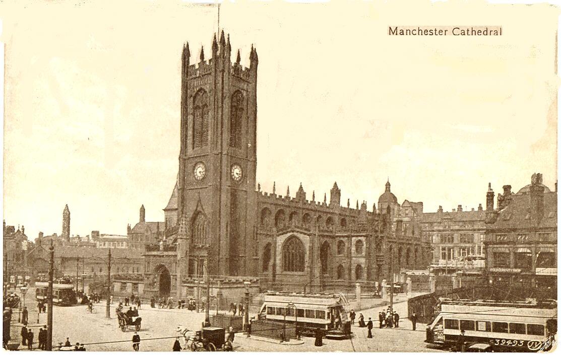 Manchester Cathedral pictured in 1903.